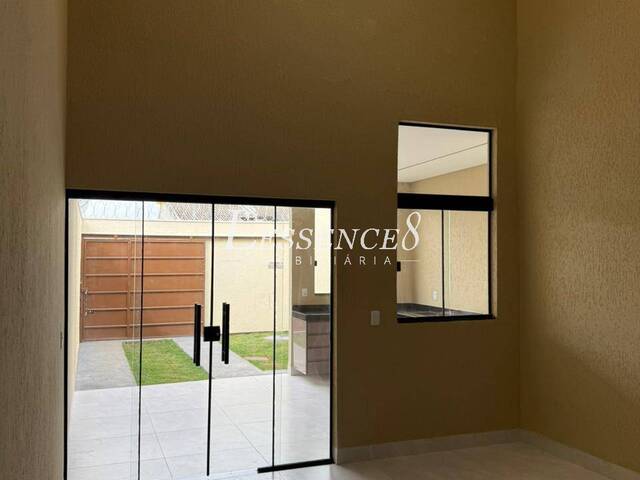 #1155 - Casa para Venda em Goiânia - GO - 2