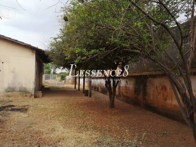 #1171 - Casa para Venda em Goiânia - GO - 2