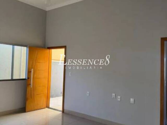 #1188 - Casa para Venda em Aparecida de Goiânia - GO - 3