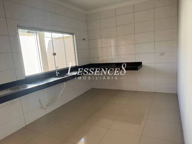 Casa para Venda em Aparecida de Goiânia - 4