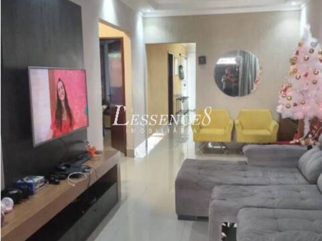 #1193 - Casa para Venda em Aparecida de Goiânia - GO - 3