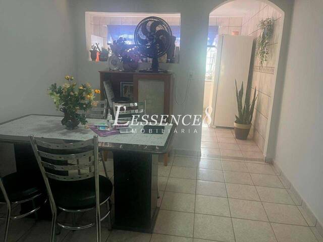 Casa para Venda em Goiânia - 4