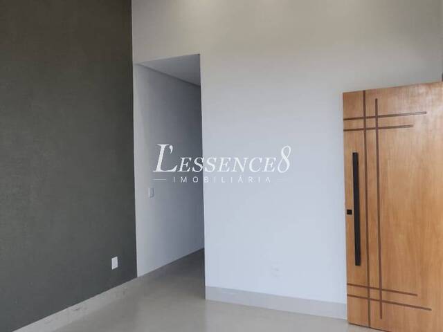 Casa para Venda em Aparecida de Goiânia - 4