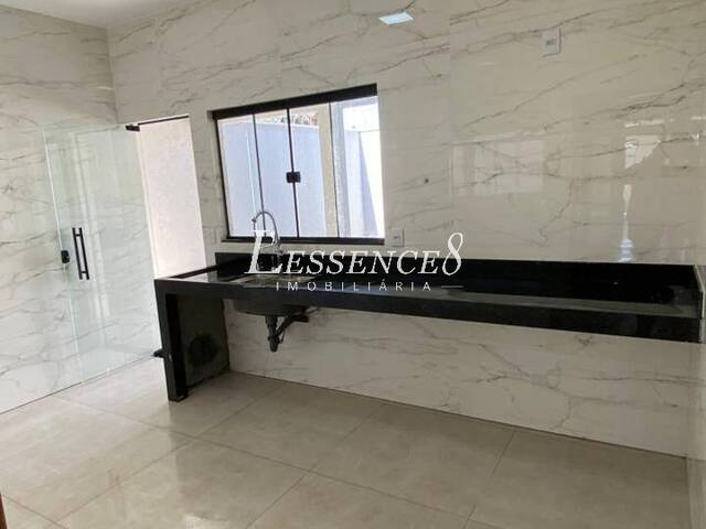 Casa para Venda em Aparecida de Goiânia - 4