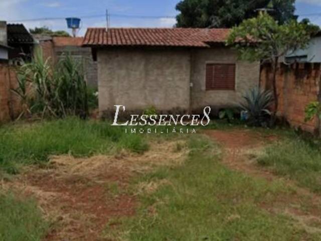 #1213 - Casa para Venda em Aparecida de Goiânia - GO - 2