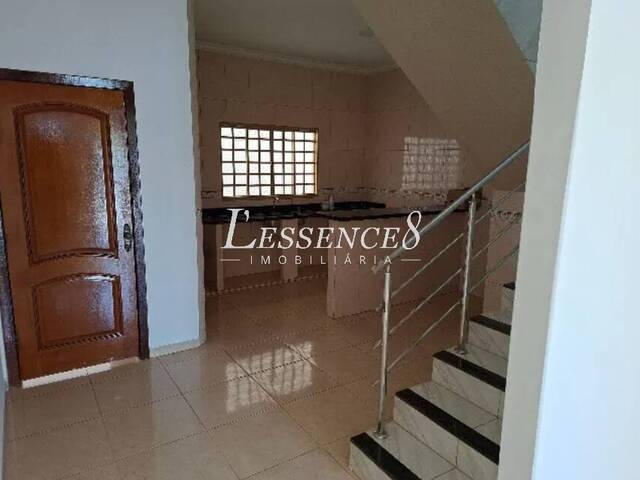 Sobrado para Venda em Aparecida de Goiânia - 4