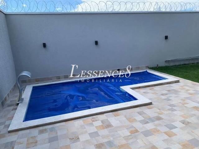 #1235 - Casa para Venda em Goiânia - GO - 2