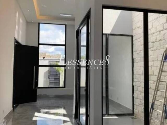 #1235 - Casa para Venda em Goiânia - GO - 3