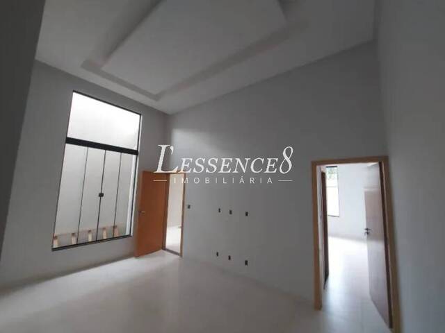 #1237 - Casa para Venda em Aparecida de Goiânia - GO - 2