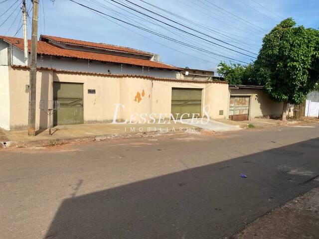 #1244 - Casa para Venda em Goiânia - GO - 1