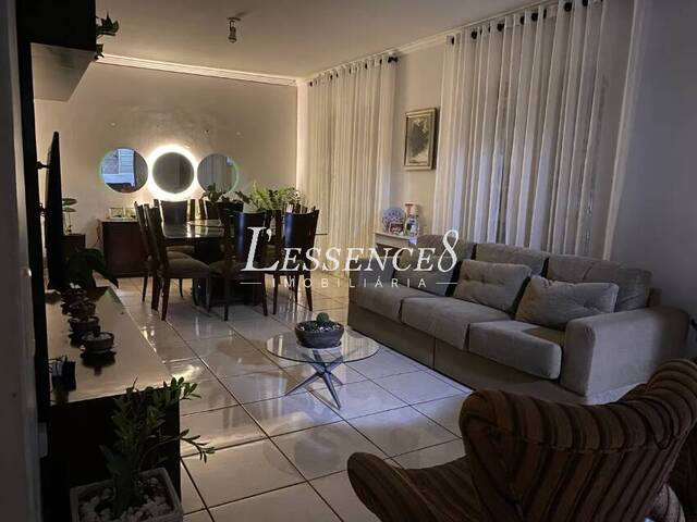 #1244 - Casa para Venda em Goiânia - GO - 2