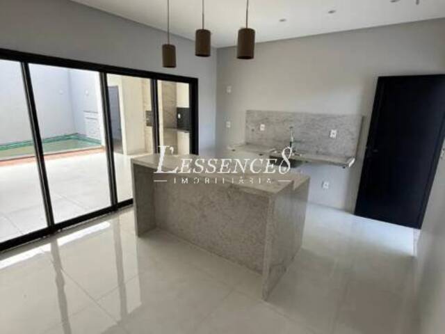 #1265 - Casa para Venda em Goiânia - GO - 2