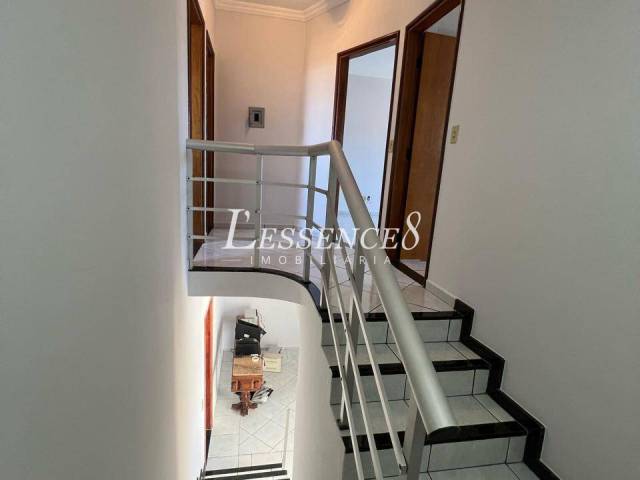 Sobrado para Venda em Goiânia - 5