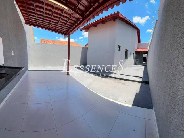 #1330 - Casa para Venda em Aparecida de Goiânia - GO - 1