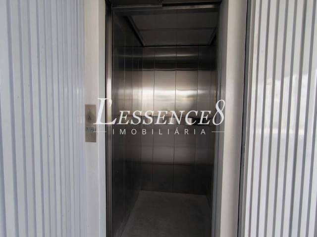 Sobrado para Venda em Goiânia - 4