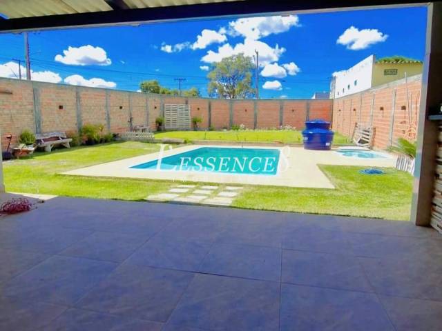 #1431 - Casa para Venda em Aparecida de Goiânia - GO - 1