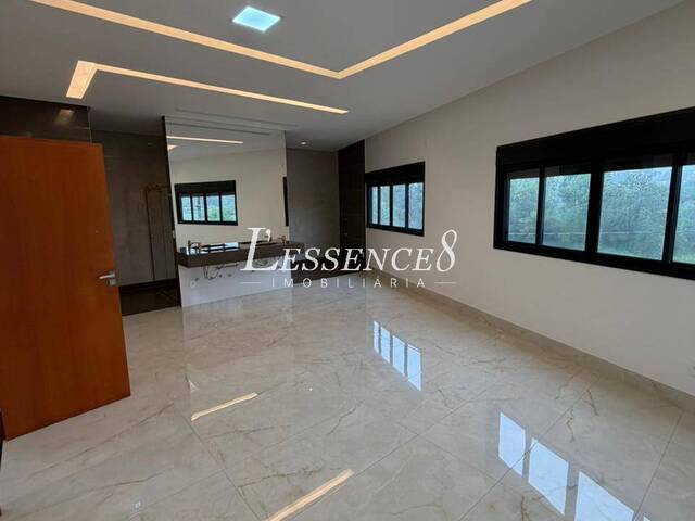 #1461 - Casa em condomínio para Venda em Anápolis - GO - 1