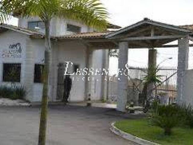 #1463 - Casa em condomínio para Venda em Goiânia - GO - 1