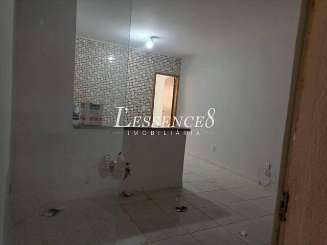 #1477 - Casa para Venda em Goiânia - GO - 2