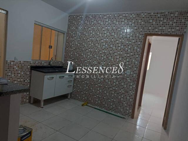 #1477 - Casa para Venda em Goiânia - GO - 3