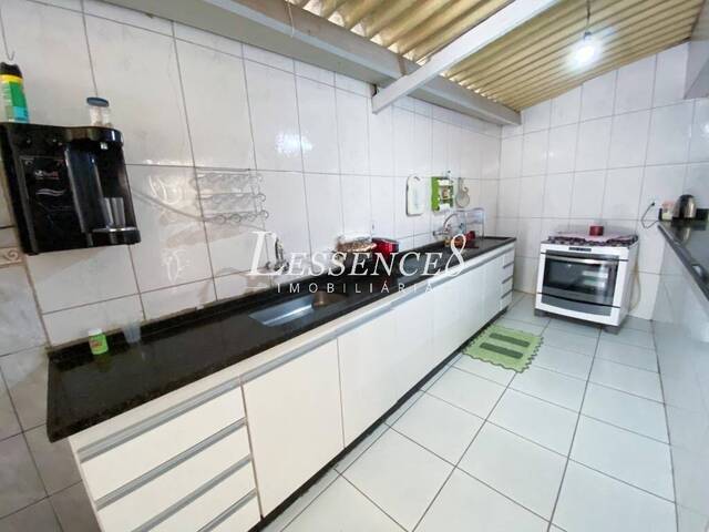 #1500 - Casa para Venda em Goiânia - GO - 1