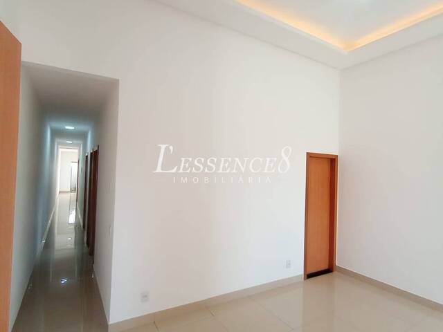 #1517 - Casa para Venda em Goiânia - GO - 3