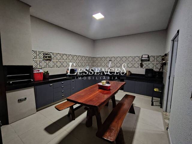 #1519 - Casa para Venda em Abadia de Goiás - GO - 1