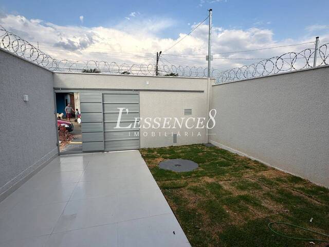 #1552 - Casa para Venda em Aparecida de Goiânia - GO - 2