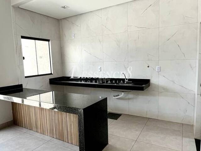 #1558 - Casa para Venda em Trindade - GO - 2