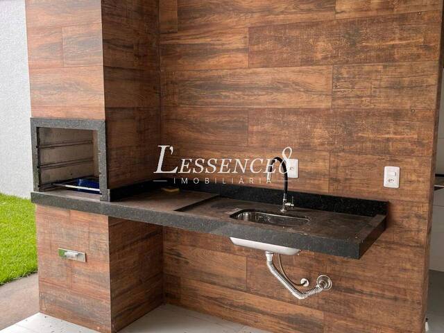 #1565 - Casa para Venda em Aparecida de Goiânia - GO - 2