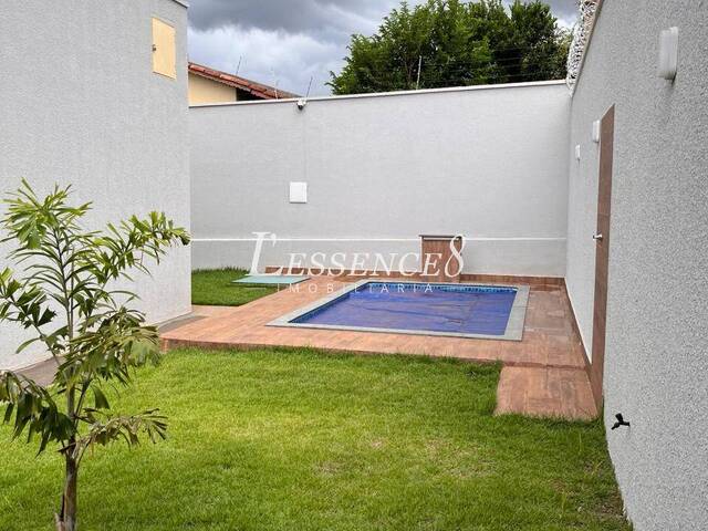 #1565 - Casa para Venda em Aparecida de Goiânia - GO - 3