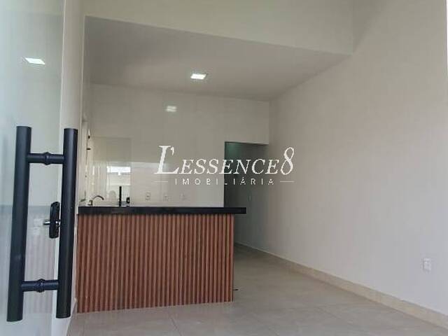 Casa para Venda em Goiânia - 4