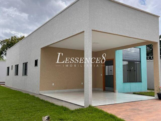 #1588 - Casa para Venda em Aparecida de Goiânia - GO - 3