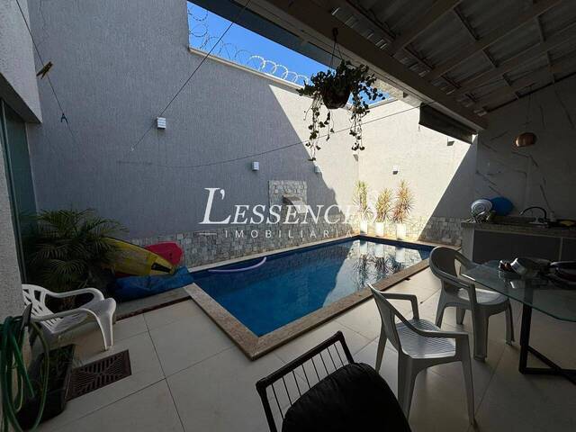 #1594 - Sobrado para Venda em Goiânia - GO - 2