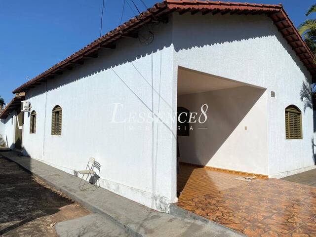 #1597 - Casa para Venda em Goiânia - GO - 2