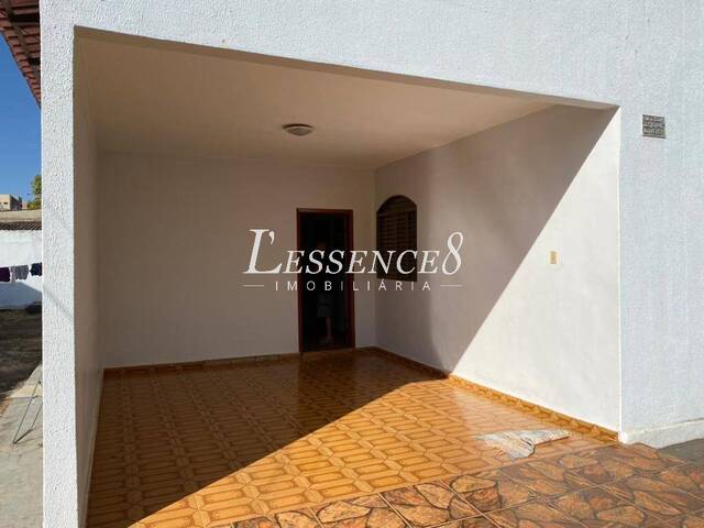 #1597 - Casa para Venda em Goiânia - GO - 3
