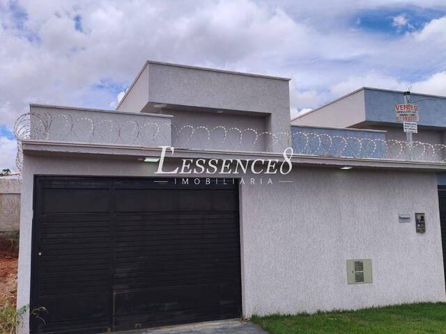 Casa para Venda em Aparecida de Goiânia - 2