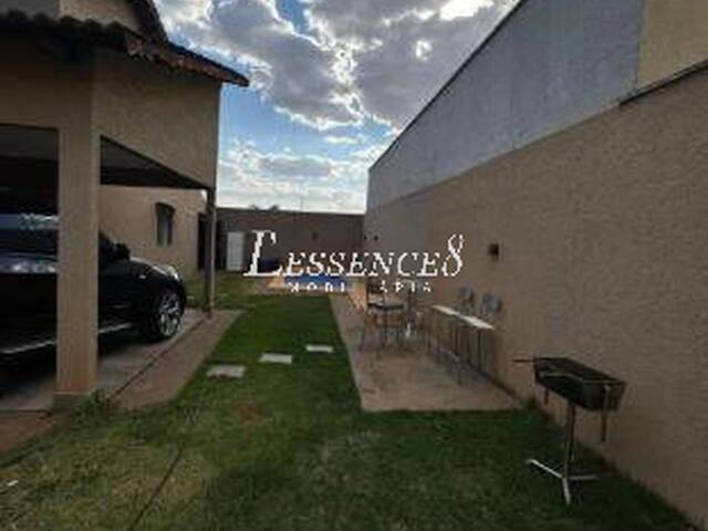 #1611 - Sobrado para Venda em Goiânia - GO - 3