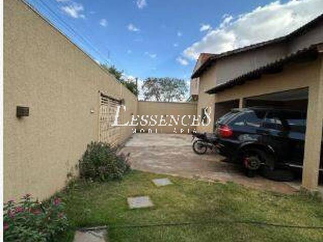 #1611 - Sobrado para Venda em Goiânia - GO - 2