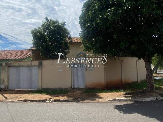 #1624 - Casa para Venda em Goiânia - GO - 2
