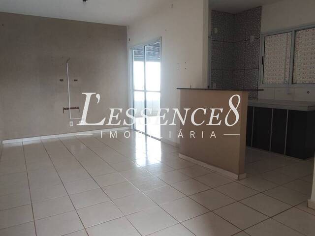 #1627 - Casa para Venda em Goiânia - GO - 2