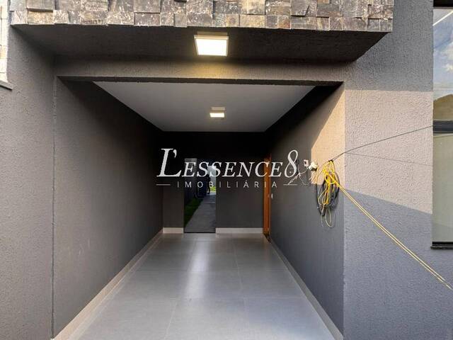 Casa para Venda em Hidrolândia - 4