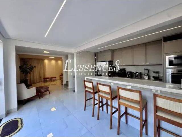 Casa em condomínio para Venda em Goiânia - 2