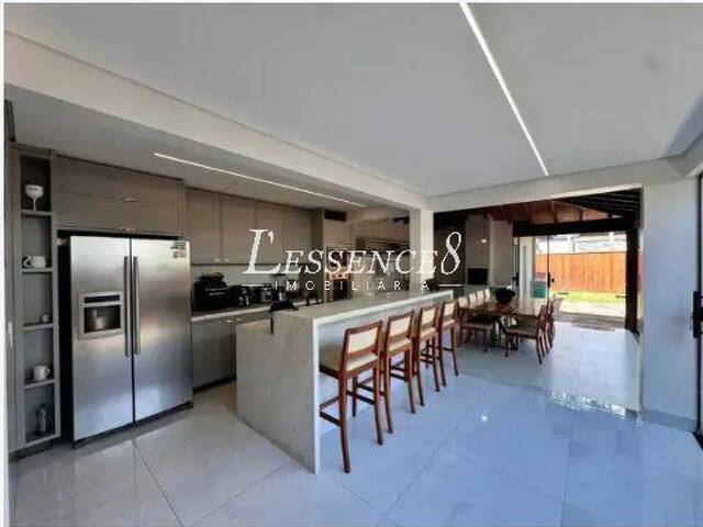 Casa em condomínio para Venda em Goiânia - 3