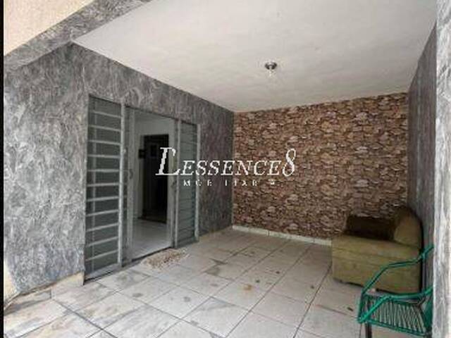 Casa para Venda em Goiânia - 3