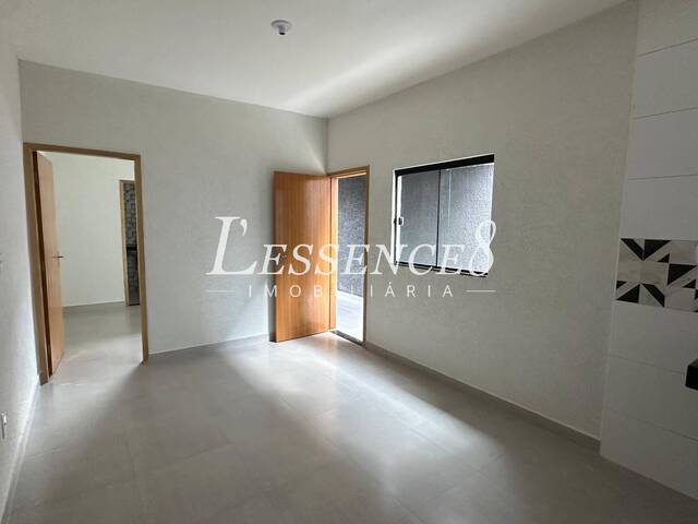 Casa para Venda em Goiânia - 3