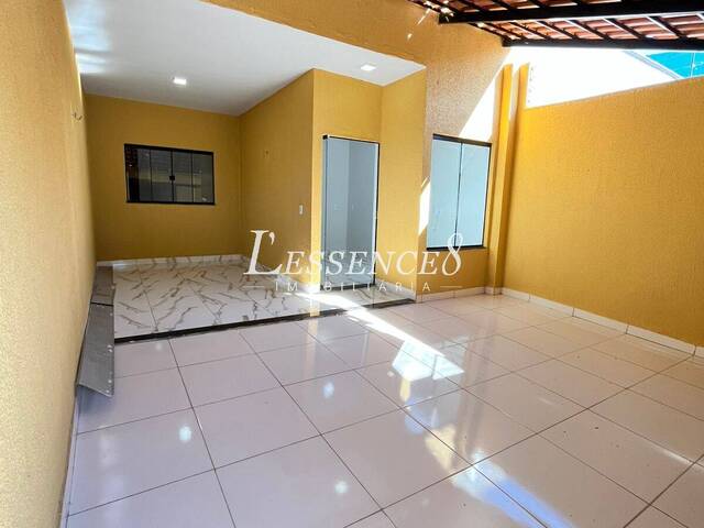 #1749 - Casa para Venda em Trindade - GO - 2