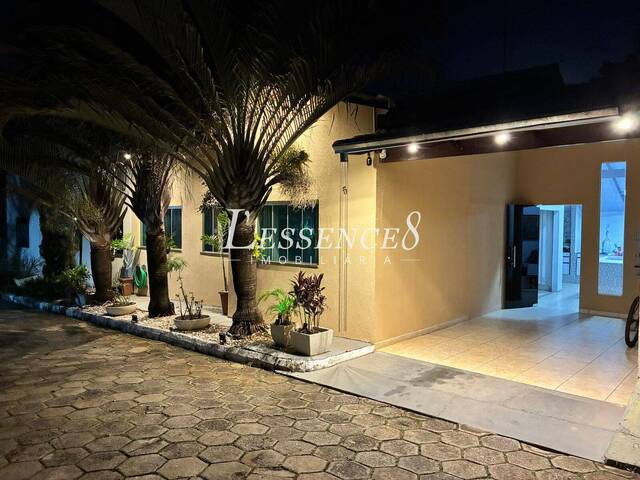 Casa em condomínio para Venda em Aparecida de Goiânia - 4