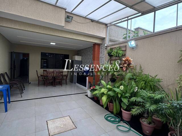 Venda em Residencial Canadá - Goiânia