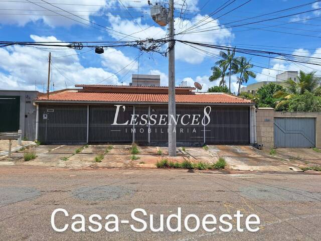 #1763 - Casa para Venda em Goiânia - GO - 2